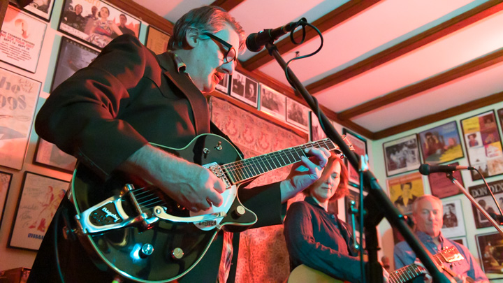 Laura Cantrell Photo 2