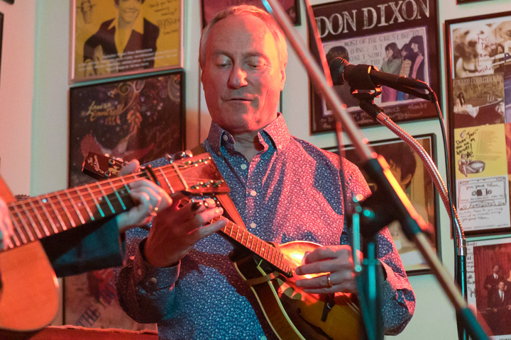 Laura Cantrell Photo 5