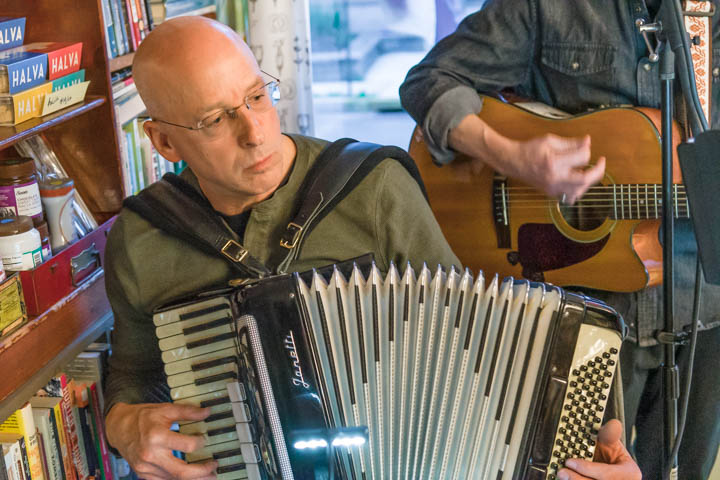 Red Desert Motel Photo 6